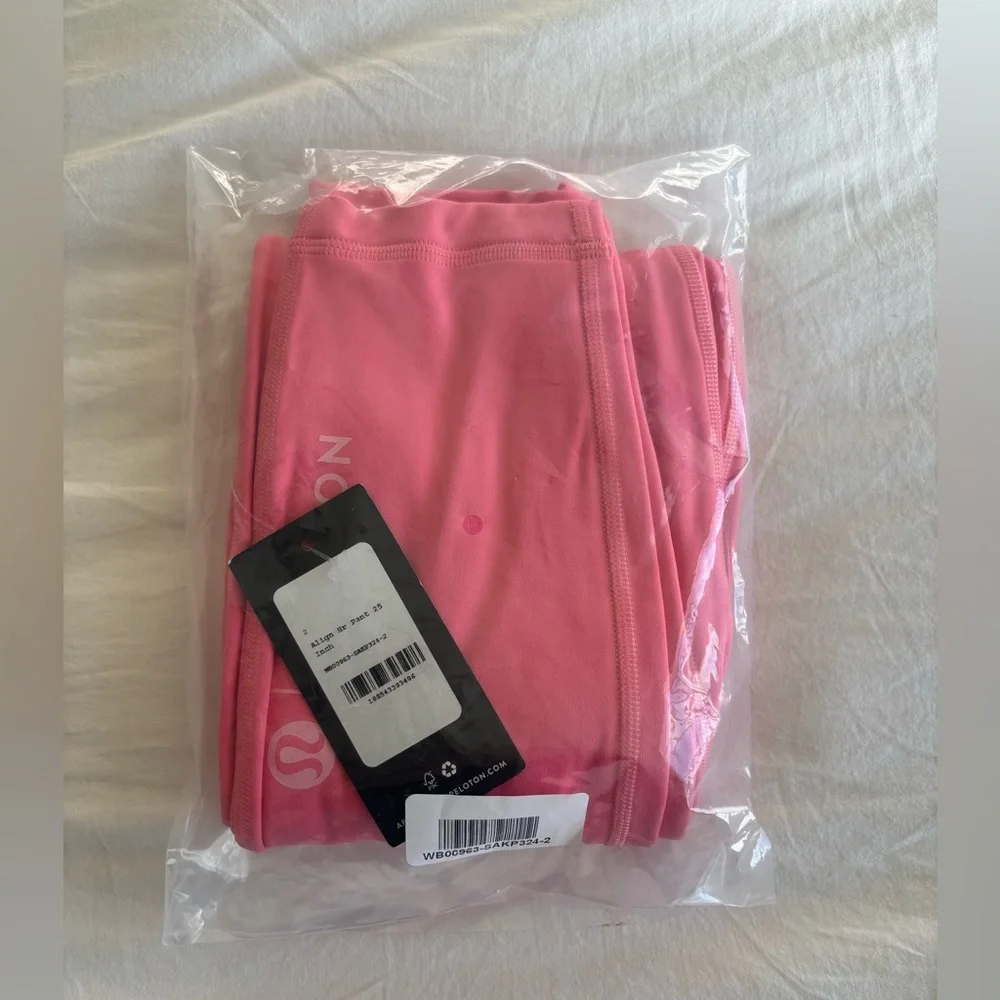 Lululemon/Peloton Pink High-Waisted Women's Leggings,! NWT!! - Picture 3 of 4